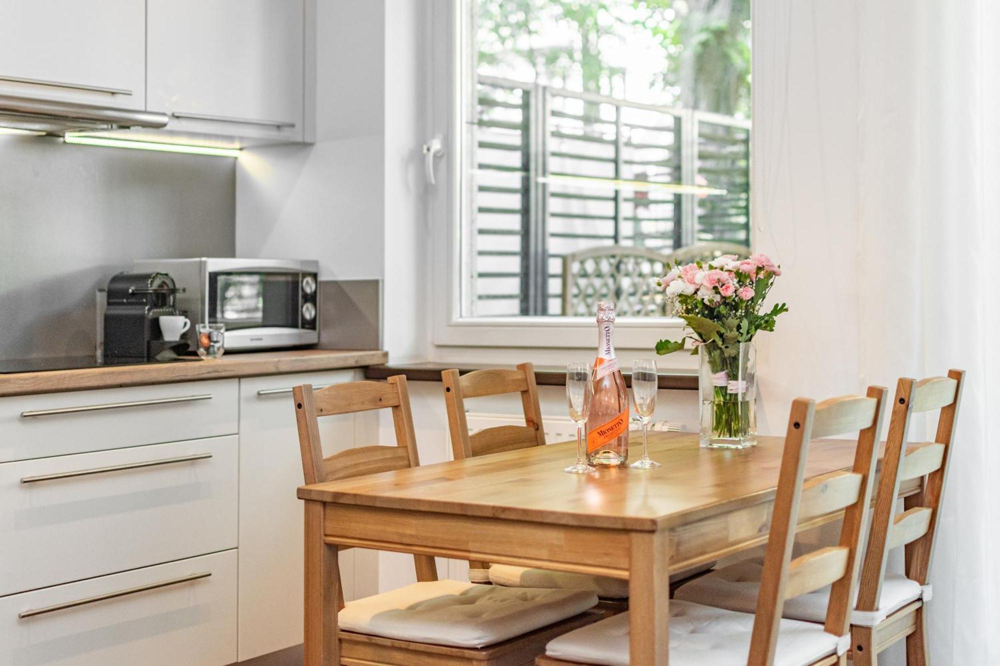Apartamenty Piekna 28A By Your Freedom Warsawa Bagian luar foto